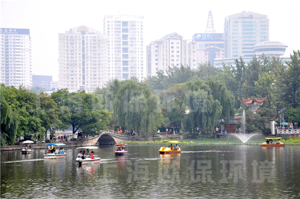 昆明翠湖公园，人工湖治理